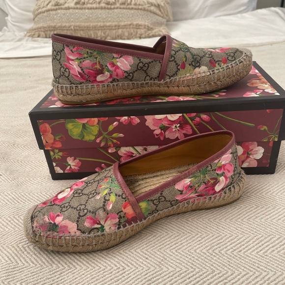 Gucci Floral Espadrilles - Picture 2 of 8